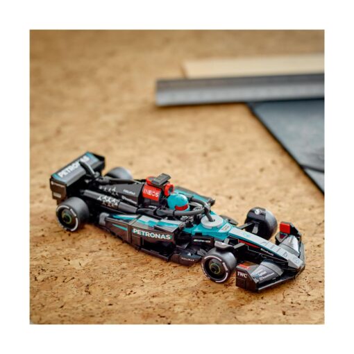 LEGO® Speed Champions: Mercedes-Amg F1® W15 Race Car - Image 5