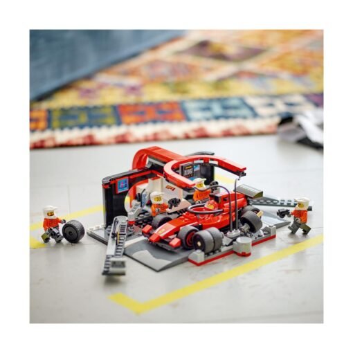 LEGO® City: F1® Pit Stop & Pit Crew with Ferrari Car - Image 5